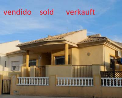 Casa adosada - Venta - La Puebla - 0141