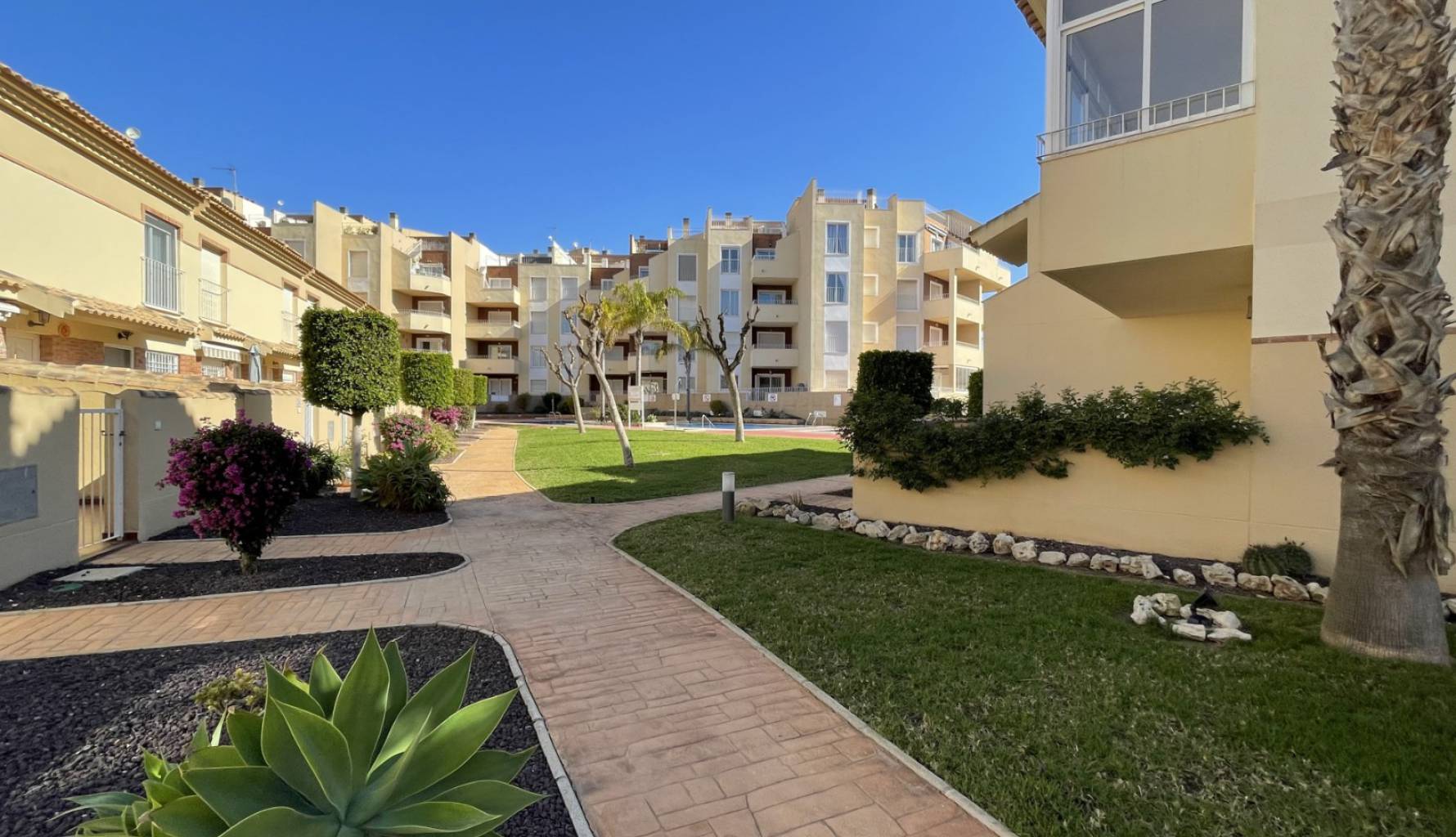 Sale - Apartment/Flat - Los Alcázares - Gated complex Albatros